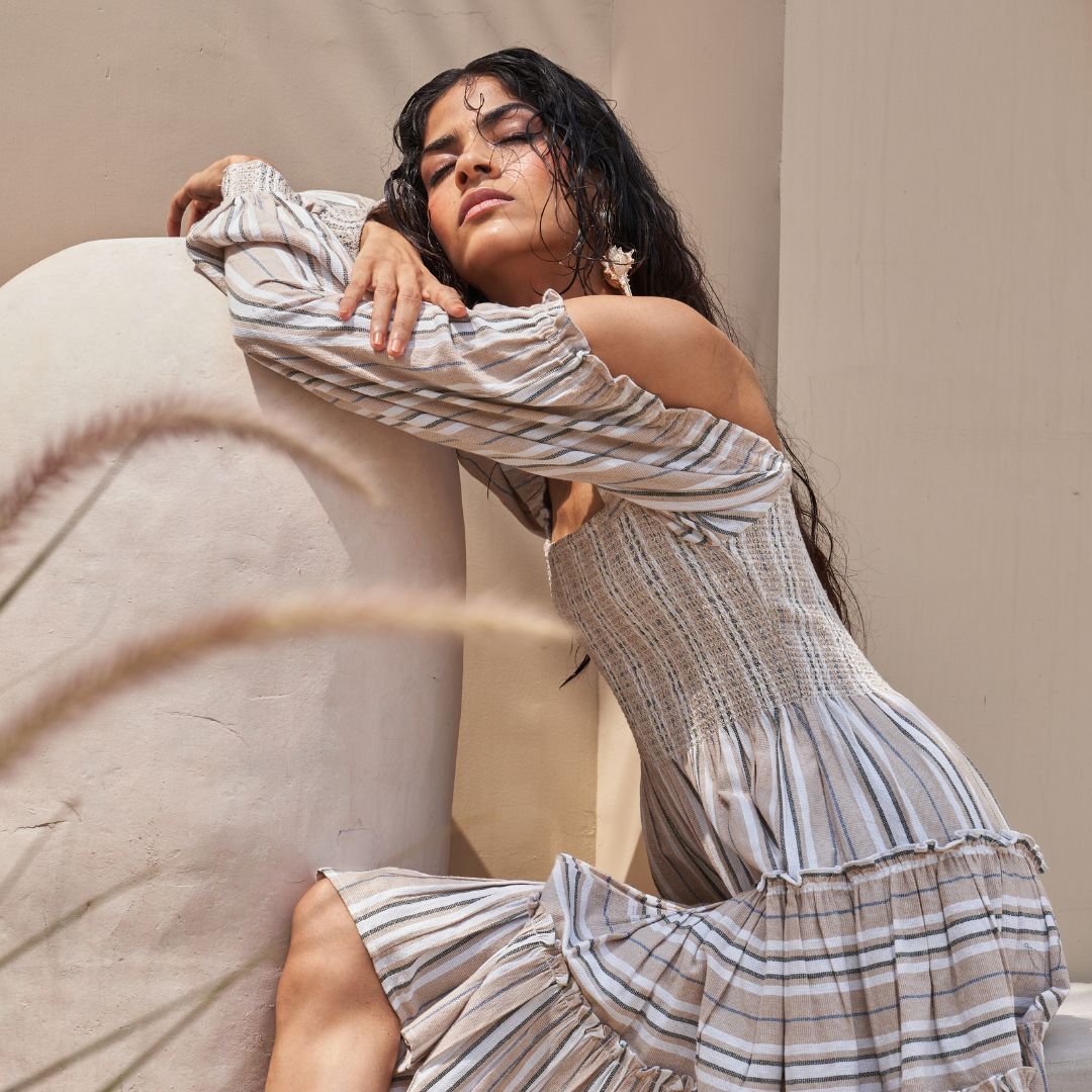 How Do You Create Chic Yet Comfortable Travel Outfits for Women?