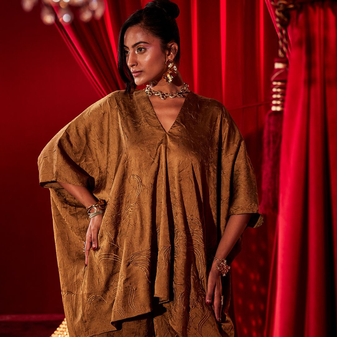 How Can I Style House of Fett's Plus-Size Partywear for a Festive Diwali Party?