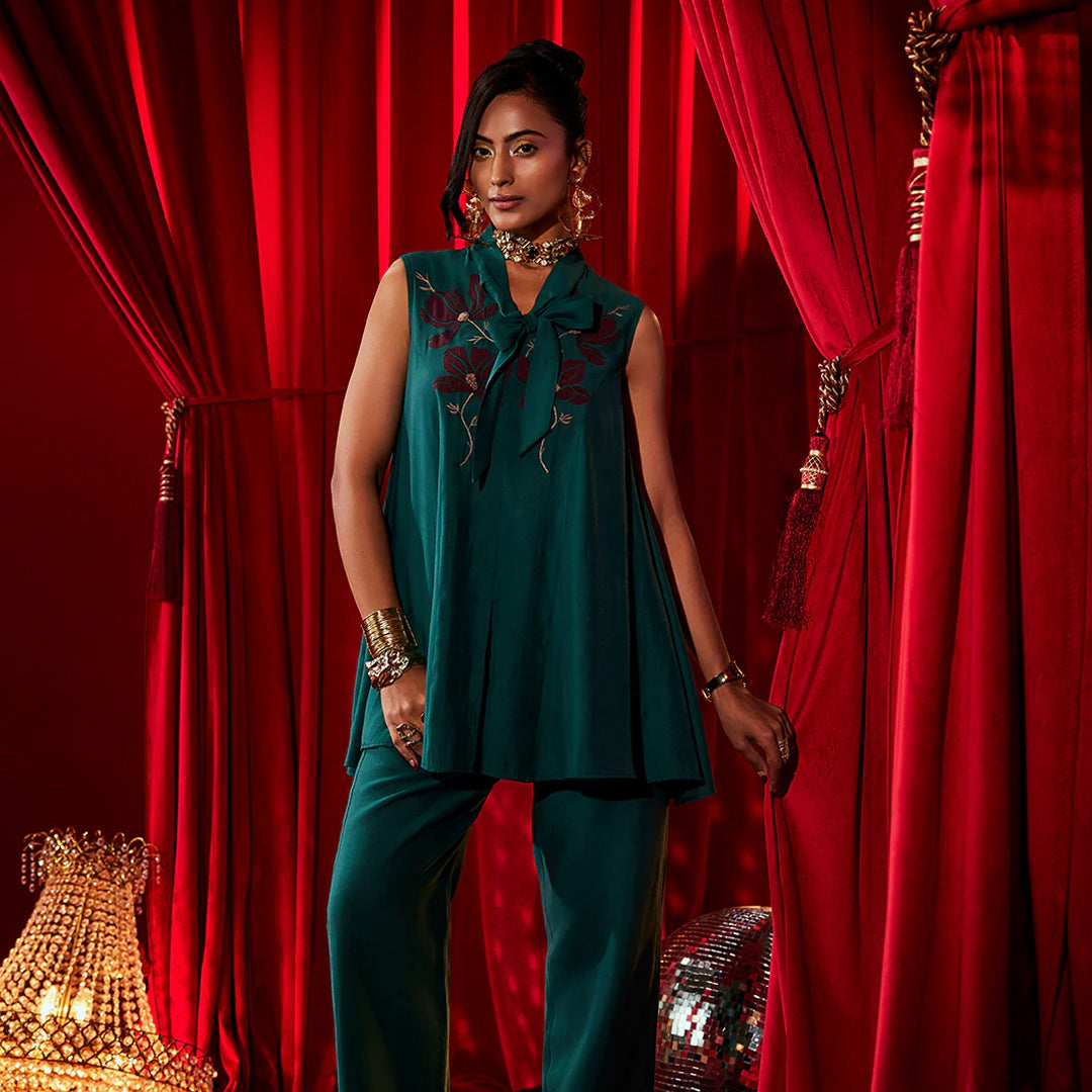 Back to Work in Style: Smart Casuals for Women in 2026