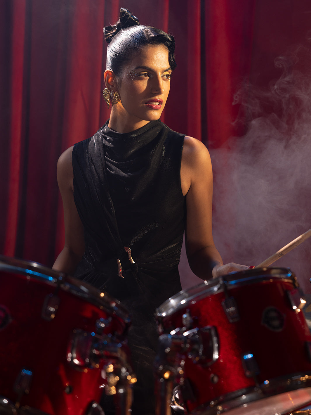 Glam Look Black Gown With Buckle