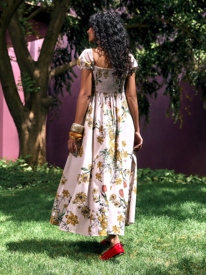 Chic Holiday Look