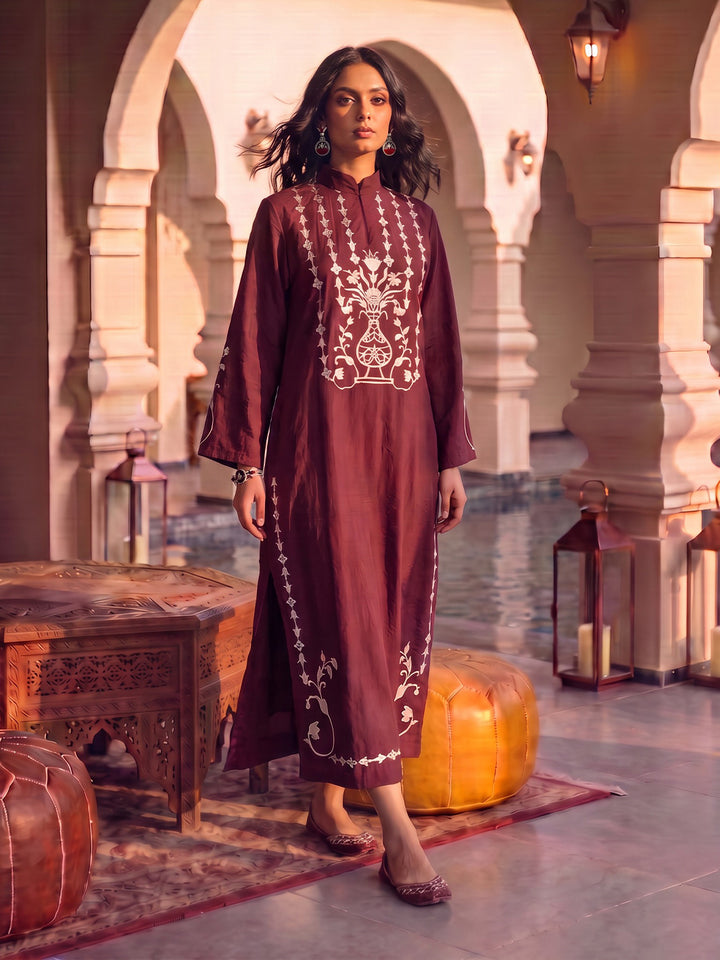 Villa Vase Embroidered Long Tunic with Slit