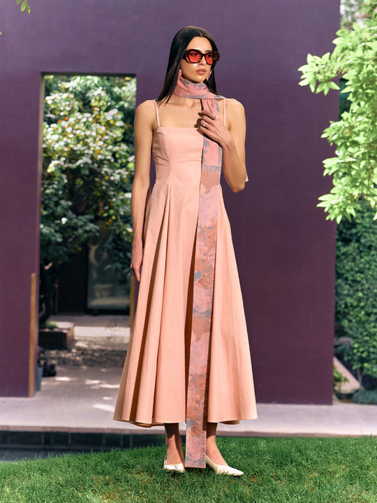 Chic vacation outfit