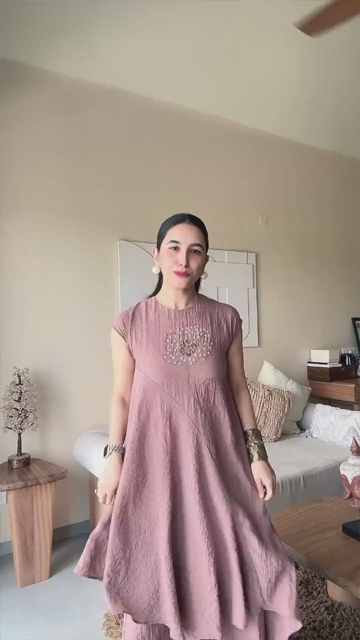 Uploaded by lively to create shoppable feed