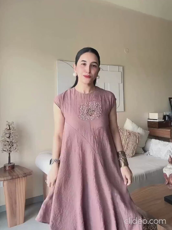 Mahagony Embroidered Co-ord Set Video