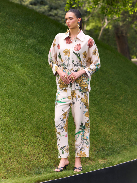 Stylish Women Fashion